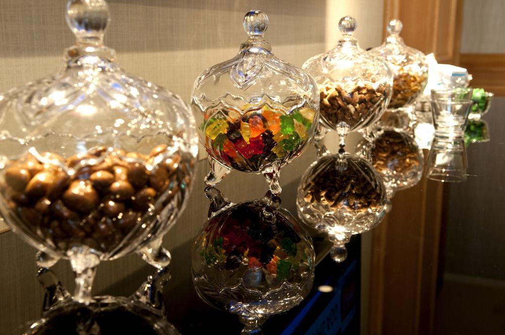The Sherwood Taipéi Exterior foto A candy buffet