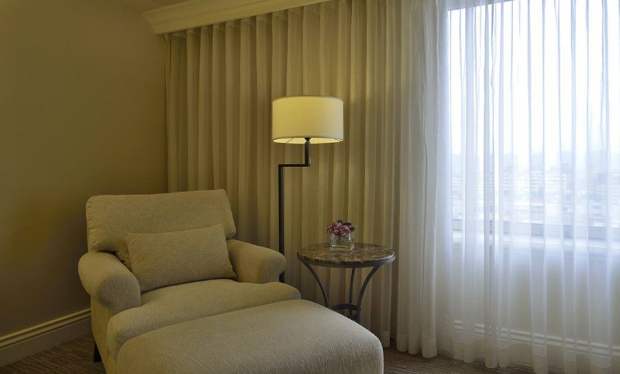 The Sherwood Taipéi Exterior foto A floor lamp