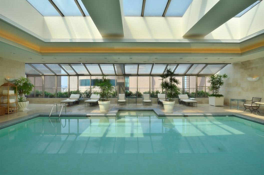 The Sherwood Taipéi Exterior foto The pool at the Mandarin Oriental, Munich